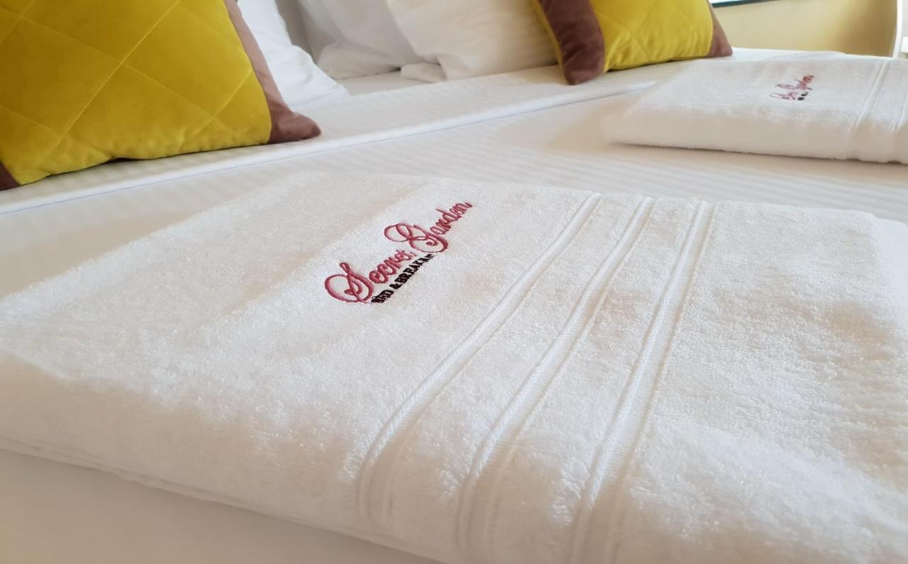 B&B Secret Garden Adults Only Voeren Exteriör bild