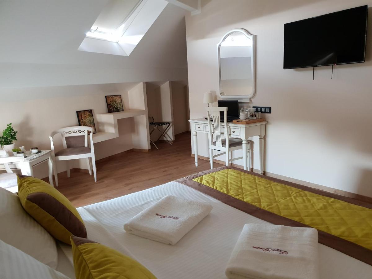 B&B Secret Garden Adults Only Voeren Exteriör bild