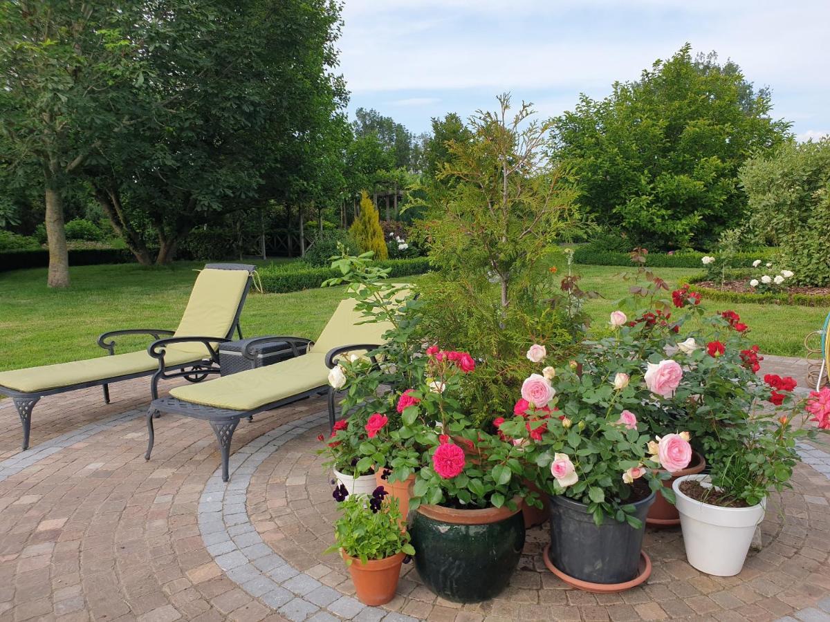B&B Secret Garden Adults Only Voeren Exteriör bild